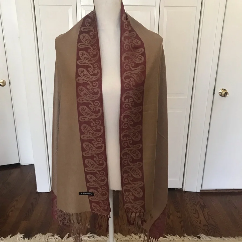 Cashmere Pashmina Wrap Scarf with paisley print border. Brown NWOT